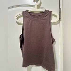 VUORI
Energy Top - Hazy Heather
Size: Medium